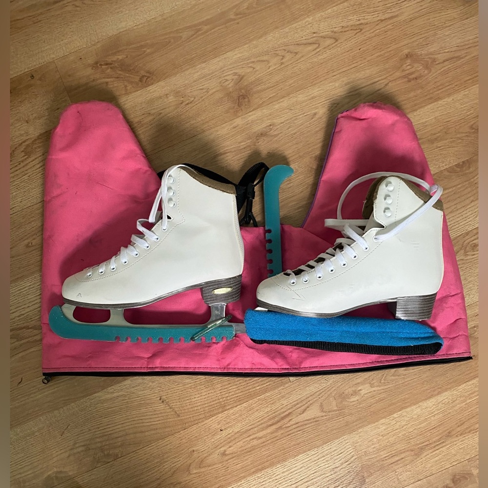 Whitney Lake Placid Ice Skates